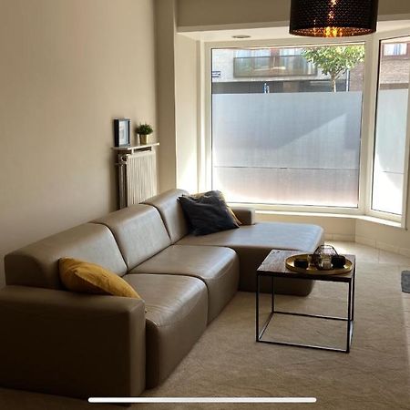 Familie Appartement Hartje Knokke Met Optie Parking Екстериор снимка