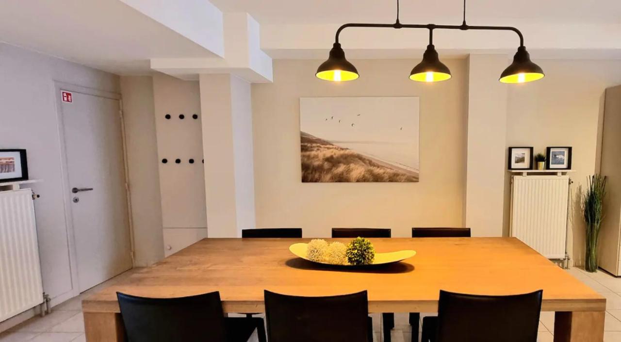Familie Appartement Hartje Knokke Met Optie Parking Екстериор снимка
