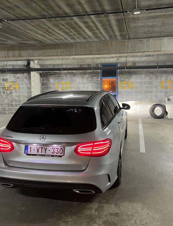 Familie Appartement Hartje Knokke Met Optie Parking Екстериор снимка