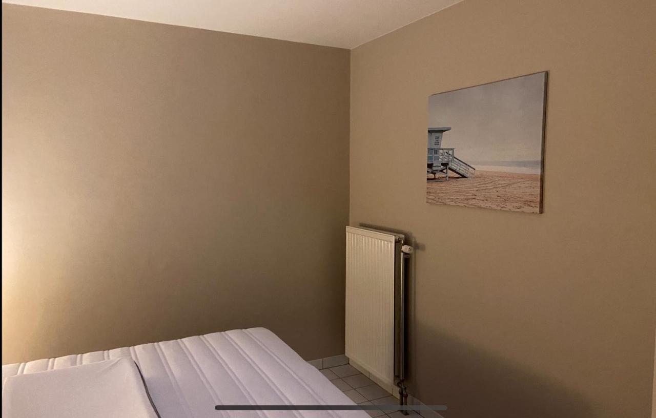 Familie Appartement Hartje Knokke Met Optie Parking Екстериор снимка